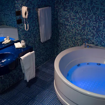 Blu - Sure Collection By Western Hotel