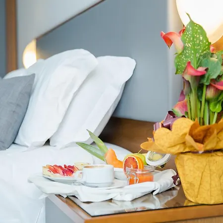 Hotel Blu - Sure Collection By Western Collegno