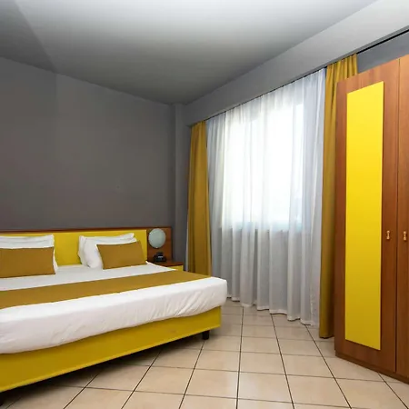 Blu - Sure Collection By Western Hotel Collegno