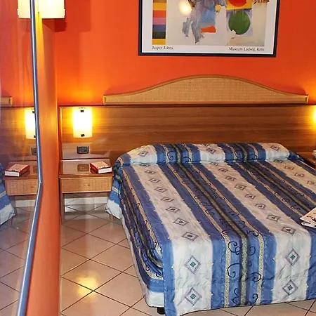 Blu - Sure Collection By Western Hotel Collegno