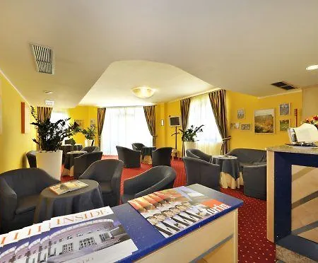 Blu - Sure Collection By Western 4*