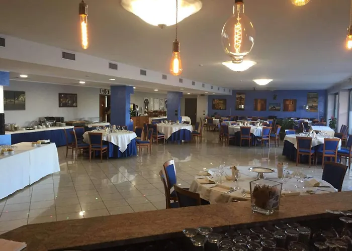 Blu - Sure Collection By Western 4*