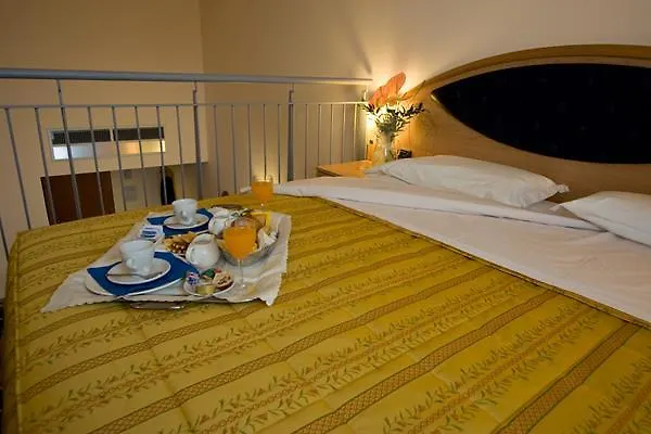 Hotel Blu - Sure Collection By Western Collegno