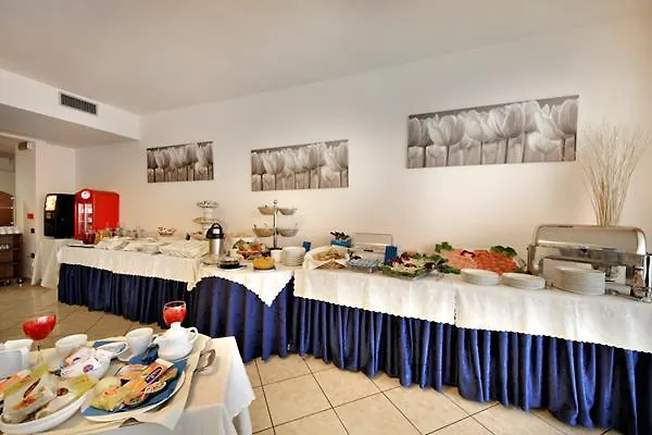 Blu - Sure Collection By Western 4*